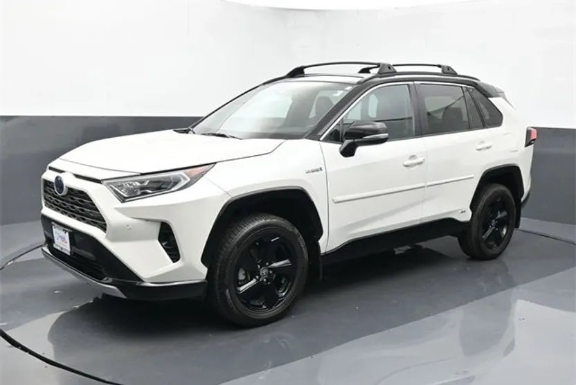 2021 Toyota RAV4 Hybrid XSE photo 1