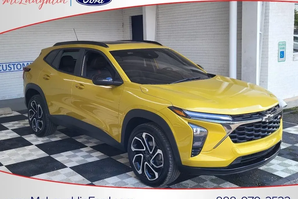 2025 Chevrolet Trax photo 1