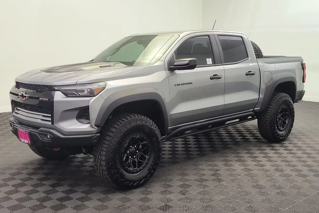 2026 Chevrolet Colorado ZR2 photo 1