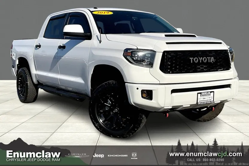 2019 Toyota Tundra SR5 CrewMax photo 1