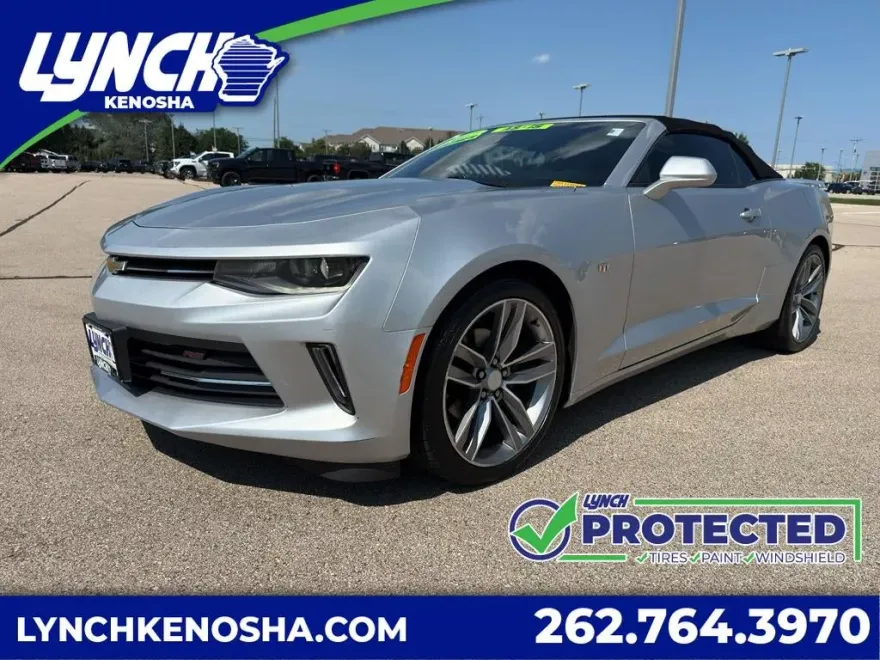 2017 Chevrolet Camaro 1LT photo 1