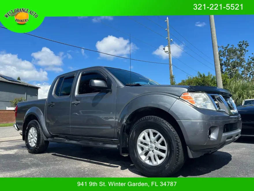 2017 Nissan Frontier Crew Cab SV photo 1