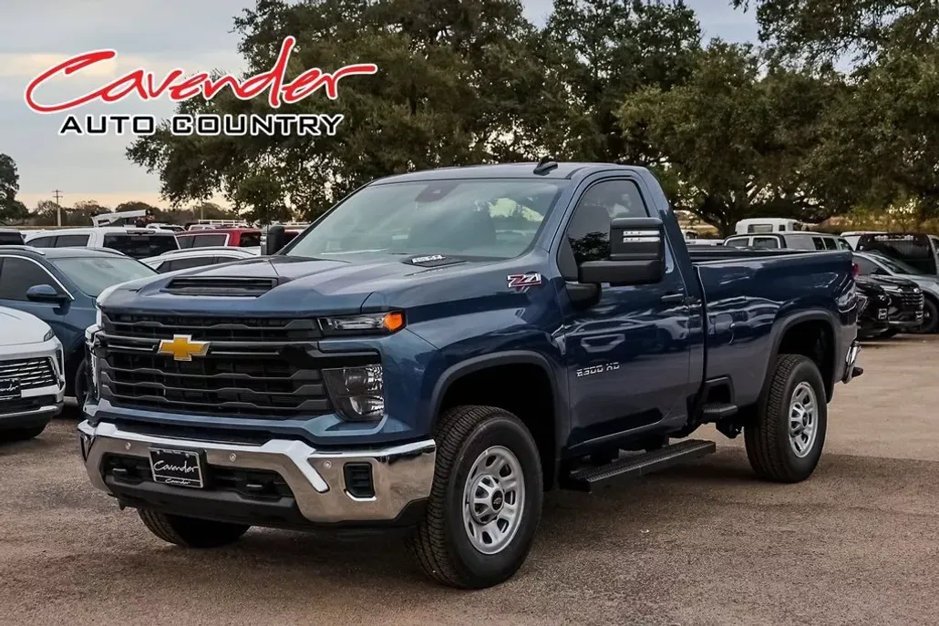2025 Chevrolet Silverado 2500HD photo 1