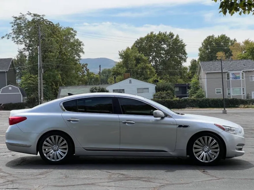 2015 Kia K900 Premium photo 1