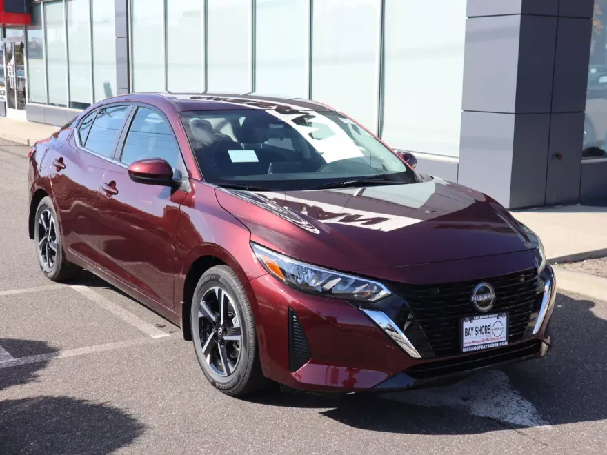 2025 Nissan Sentra SV photo 1