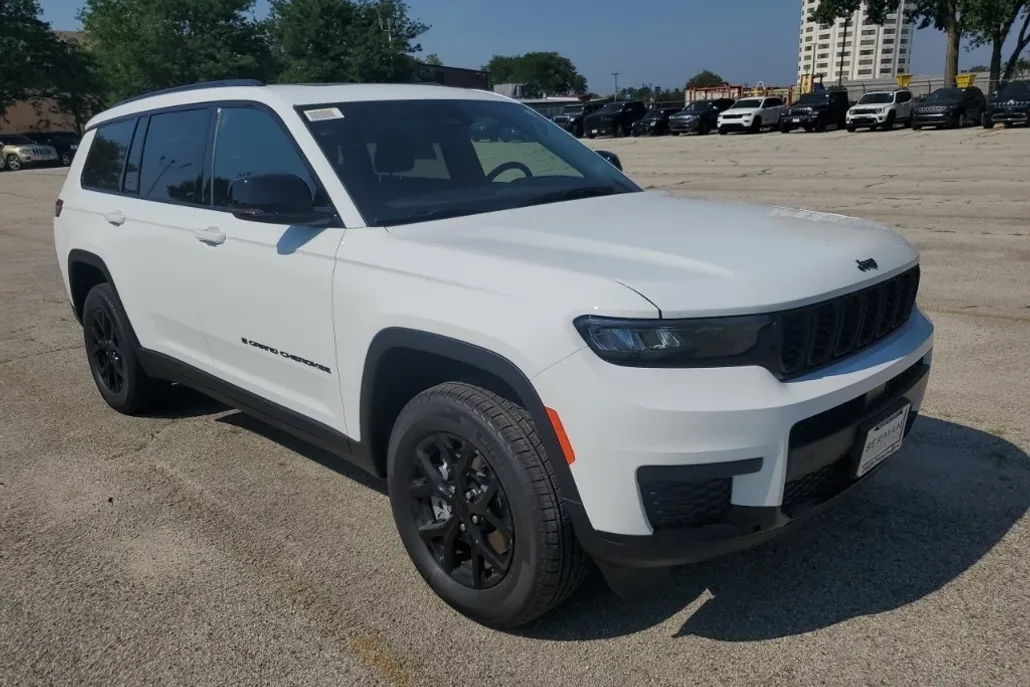 2025 Jeep Grand Cherokee Altitude X photo 1