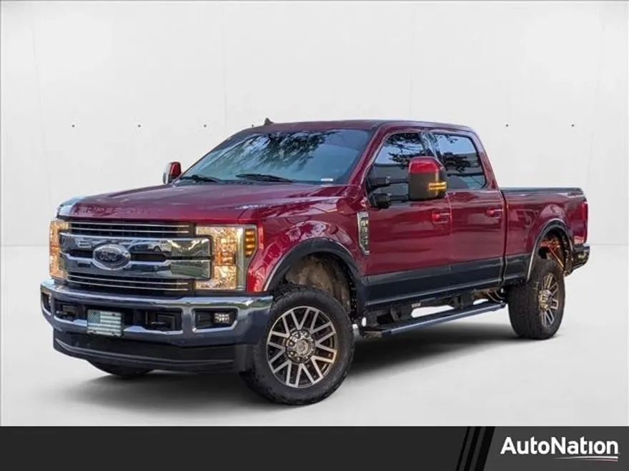 2019 Ford F-350 Lariat photo 1