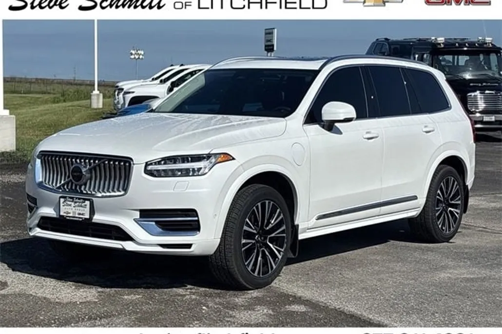 2023 Volvo XC90 Recharge T8 Plus photo 1