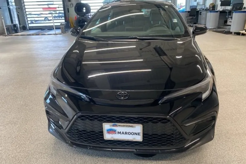 2024 Toyota Corolla SE photo 1