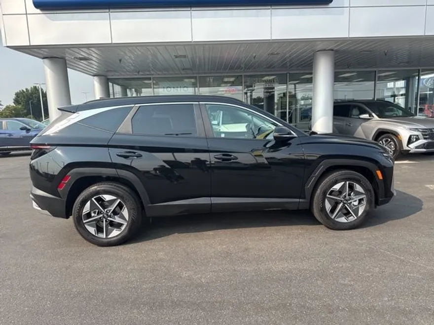 2025 Hyundai Tucson SEL Convenience photo 1