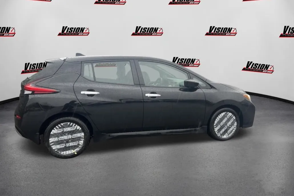 2024 Nissan Leaf SV Plus photo 1