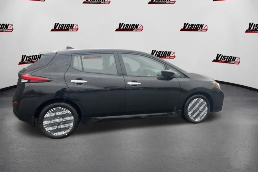 2024 Nissan Leaf SV Plus photo 1
