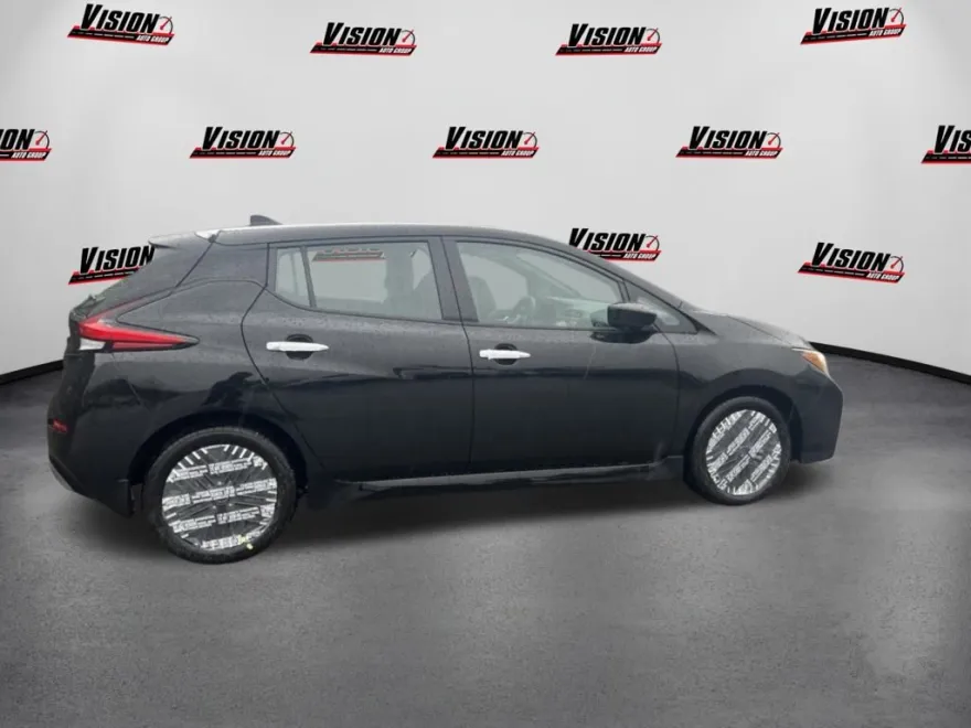 2024 Nissan Leaf SV Plus photo 1