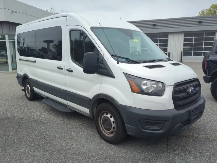 2020 Ford Transit Passenger XL Van photo 1