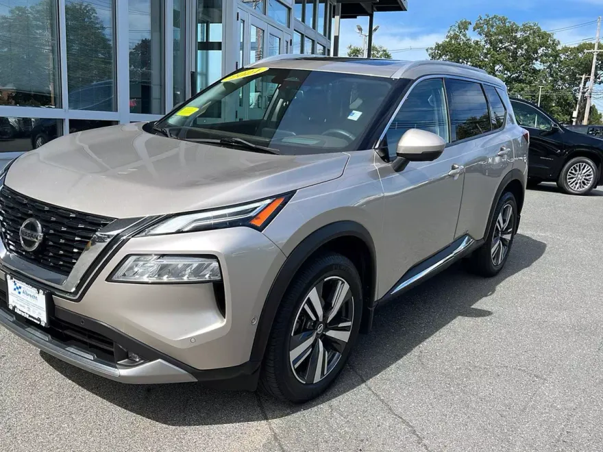 2021 Nissan Rogue Platinum AWD photo 1
