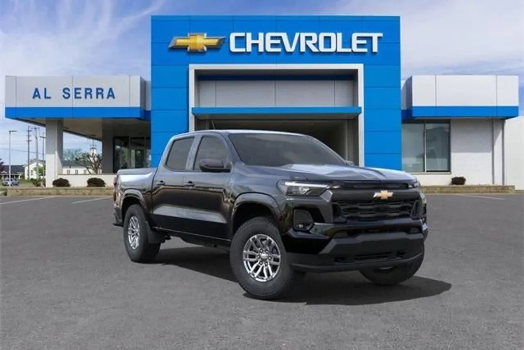 2025 Chevrolet Colorado Work Truck LT photo 1