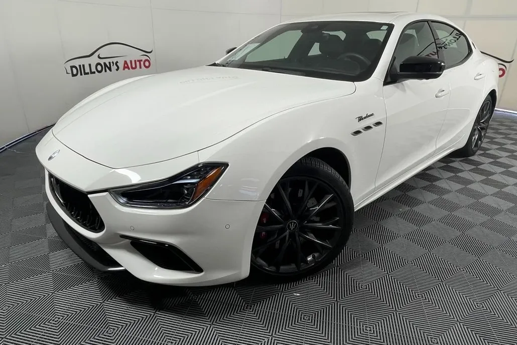 2022 Maserati Ghibli Modena photo 1