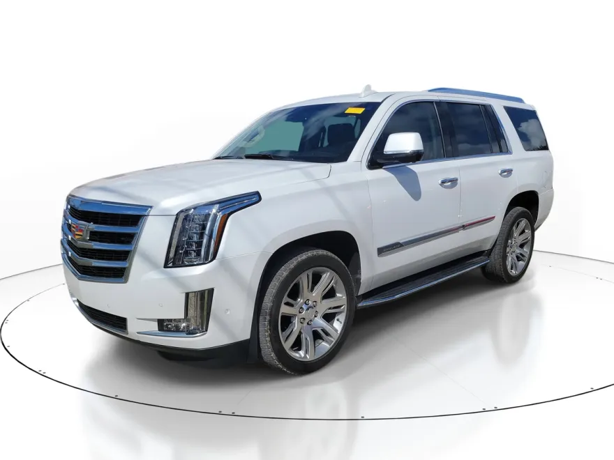 2017 Cadillac Escalade Luxury photo 1