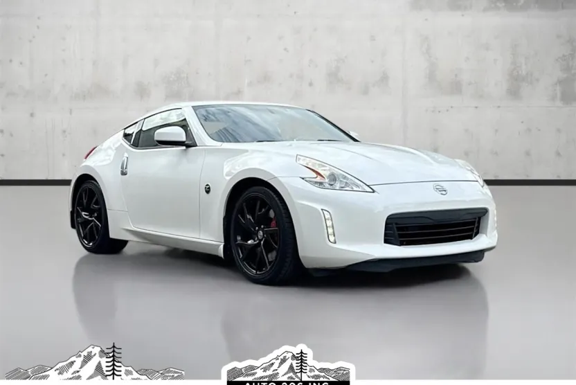 2014 Nissan 370Z Sport photo 1