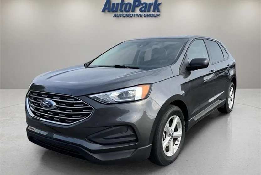 2020 Ford Edge SE photo 1
