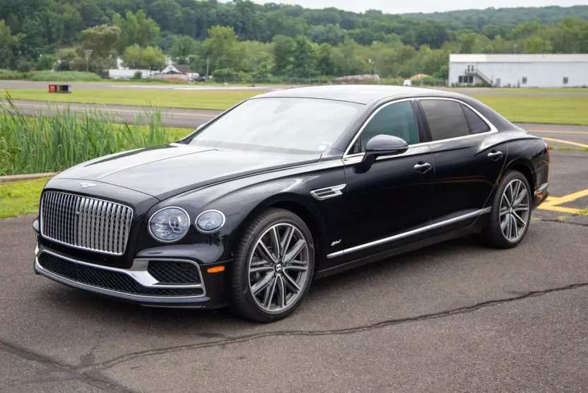 2022 Bentley Flying Spur Hybrid photo 1