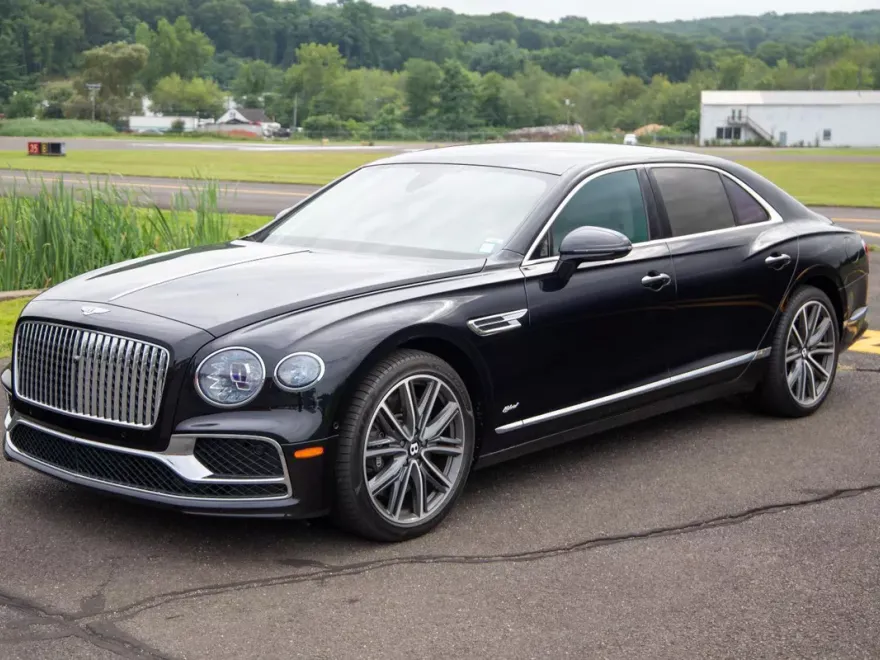 2022 Bentley Flying Spur Hybrid photo 1
