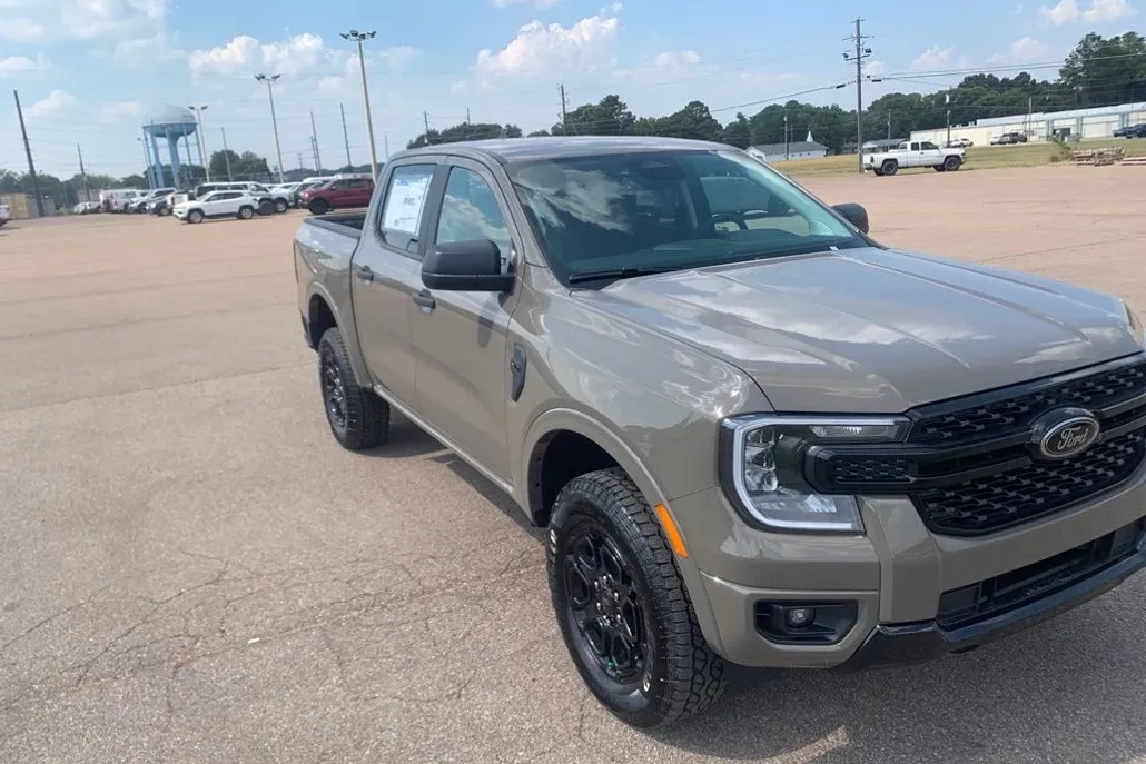 2025 Ford Ranger XLT photo 1