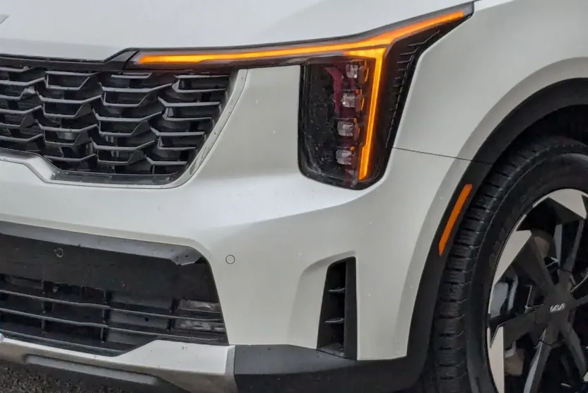 2025 Kia Sorento Plug-In Hybrid EX photo 1