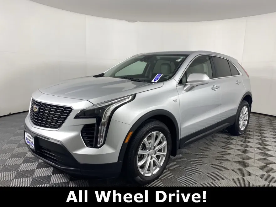 2020 Cadillac XT4 Luxury photo 1