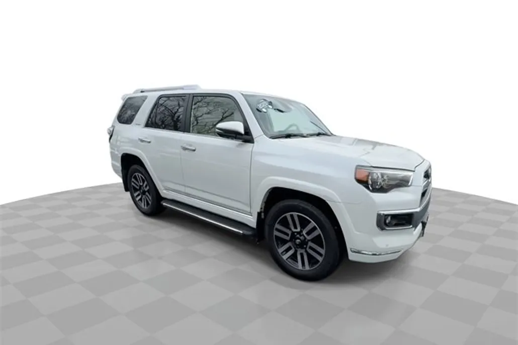 2023 Toyota 4-Runner photo 1