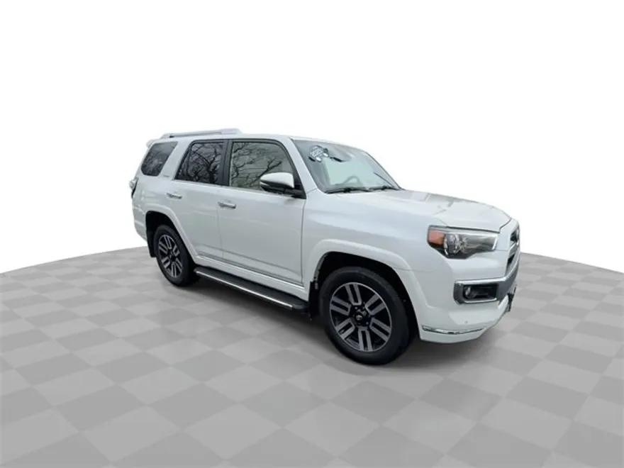 2023 Toyota 4-Runner photo 1