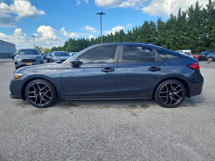 2022 Honda Civic Hatchback Sport Touring photo 1