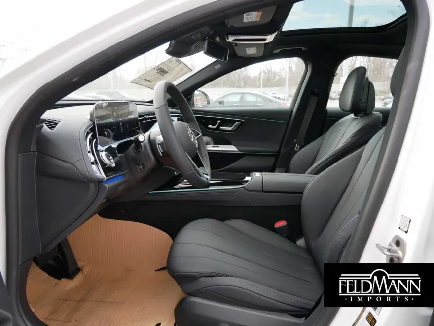 2025 Mercedes Benz E 450 4MATIC photo 1