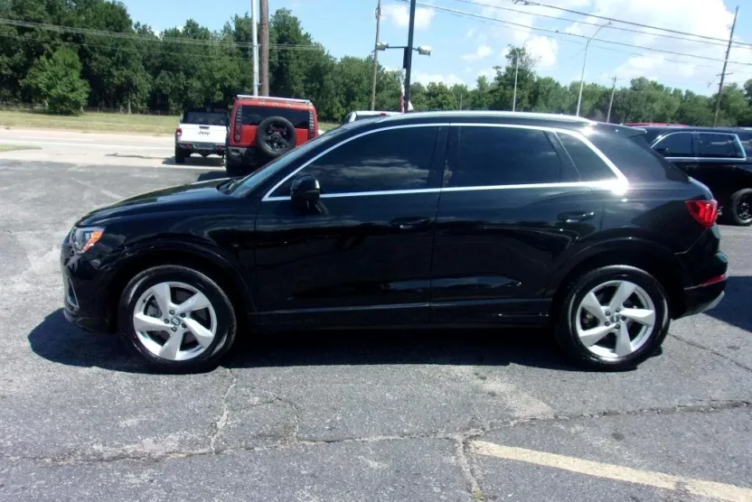 2019 Audi Q3 Premium photo 1
