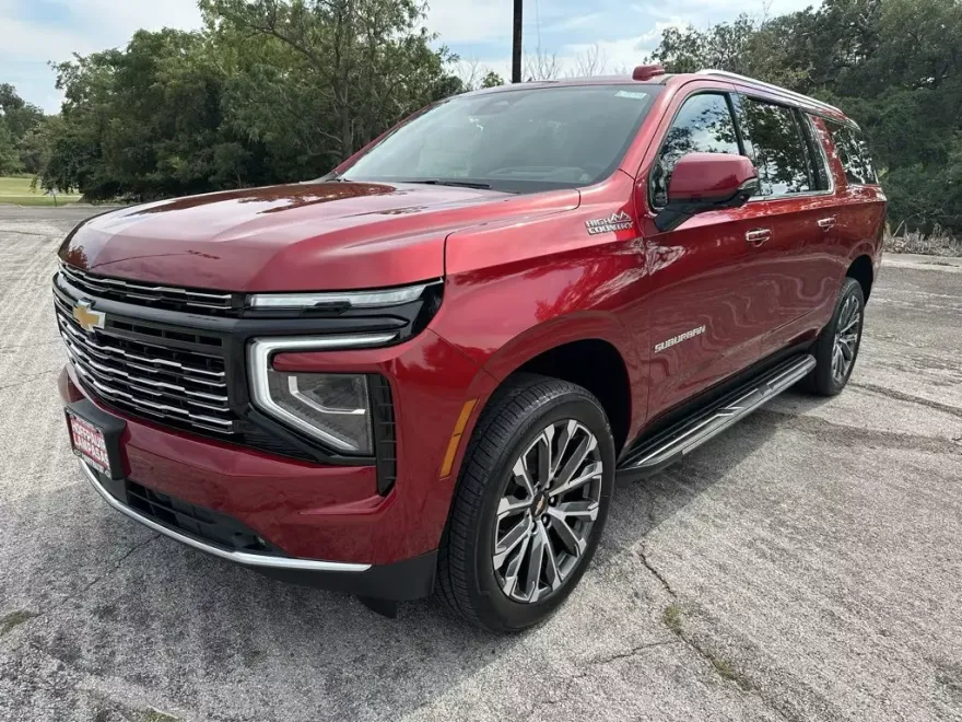 2026 Chevrolet Suburban High Country photo 1
