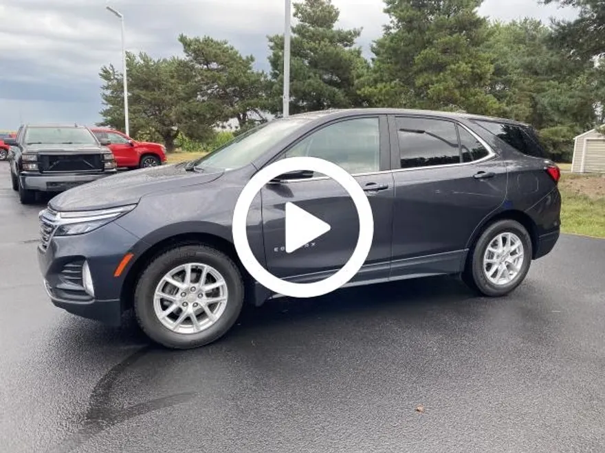 2023 Chevrolet Equinox LT photo 1