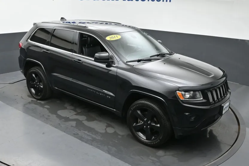 2015 Jeep Grand Cherokee Altitude photo 1