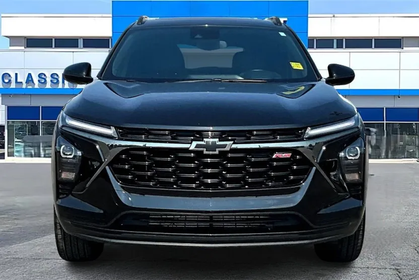 2025 Chevrolet Trax photo 1