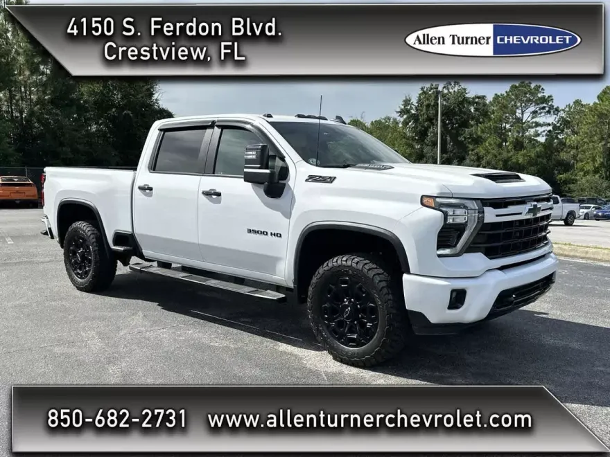 2024 Chevrolet Silverado 3500HD LT photo 1