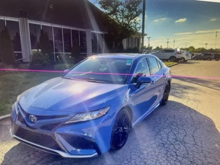 2024 Toyota Camry Hybrid XSE photo 1