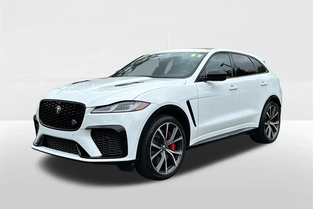 2024 Jaguar F-PACE SVR photo 1