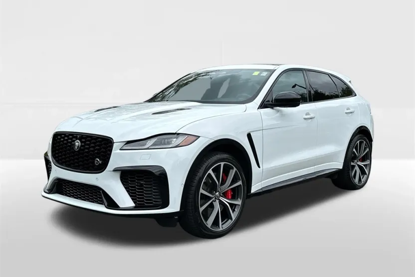 2024 Jaguar F-PACE SVR photo 1