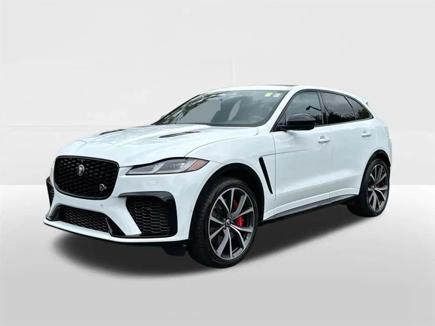 2024 Jaguar F-PACE SVR photo 1