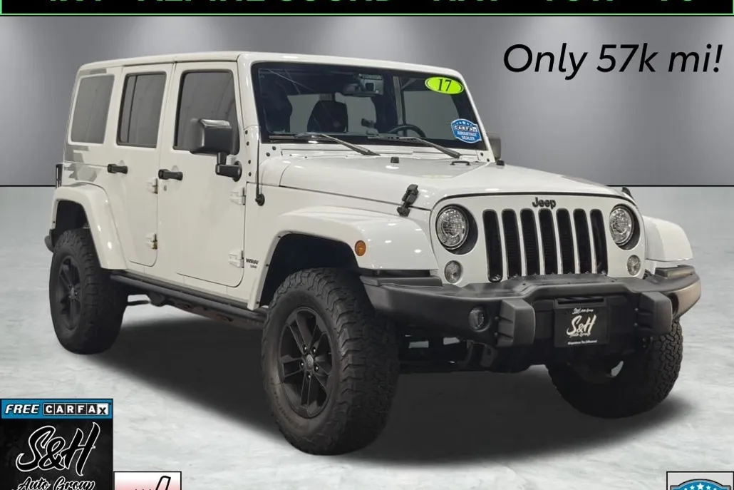 2017 Jeep Wrangler Unlimited Sahara photo 1