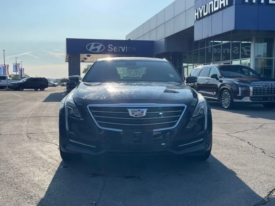 2018 Cadillac CT6 photo 1