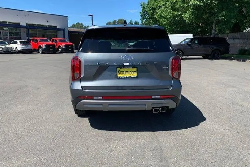 2025 Hyundai Palisade SEL photo 1