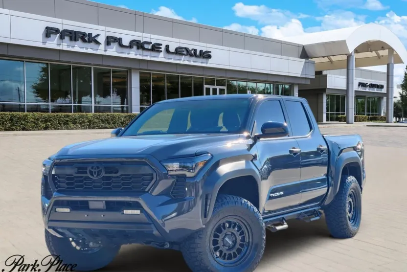 2025 Toyota Tacoma TRD Off-Road photo 1