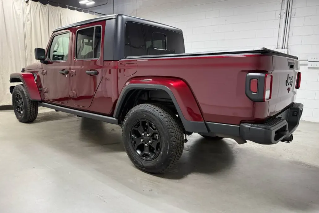 2022 Jeep Gladiator Willys photo 1