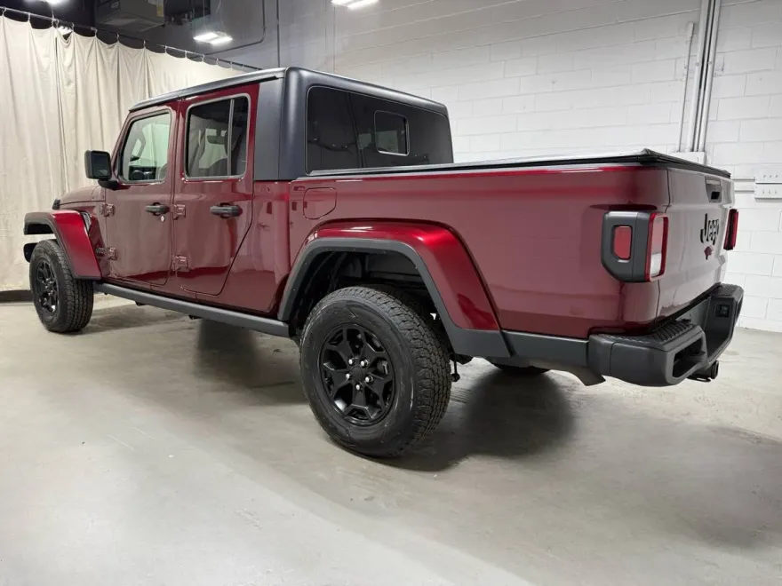 2022 Jeep Gladiator Willys photo 1