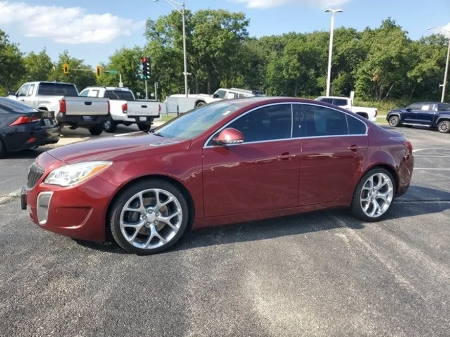 2017 Buick Regal GS photo 1